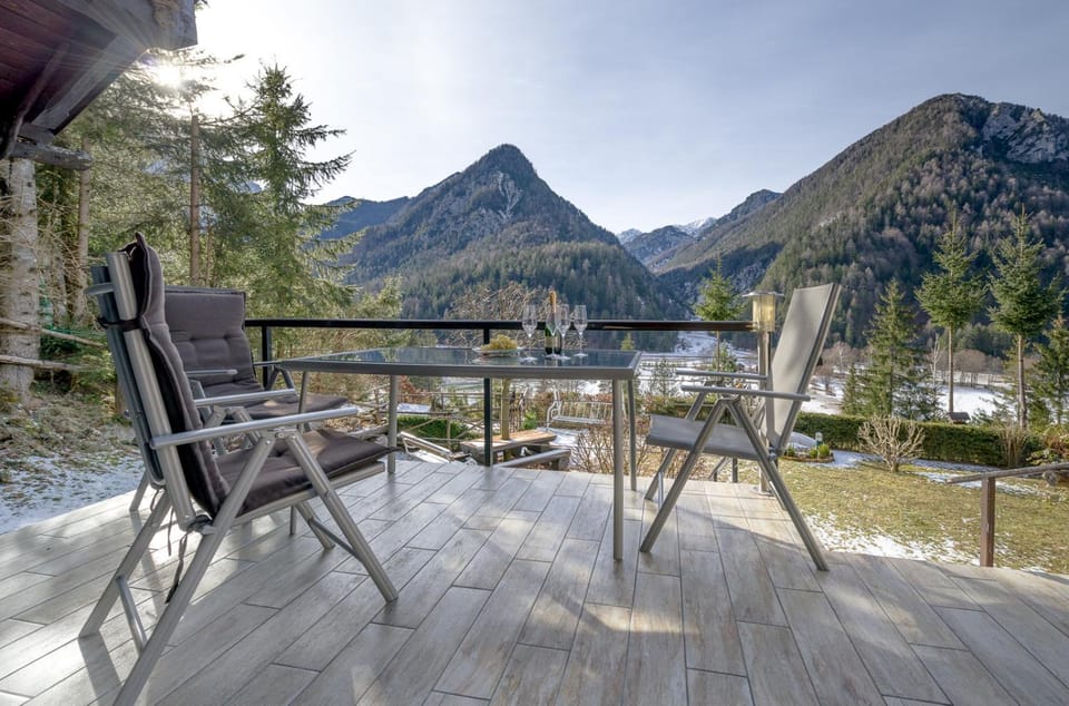 Day, Autumn, On site, Garden view, Lake view, Mountain view, River view