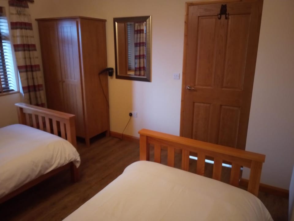 Bed, Bedroom, wardrobe