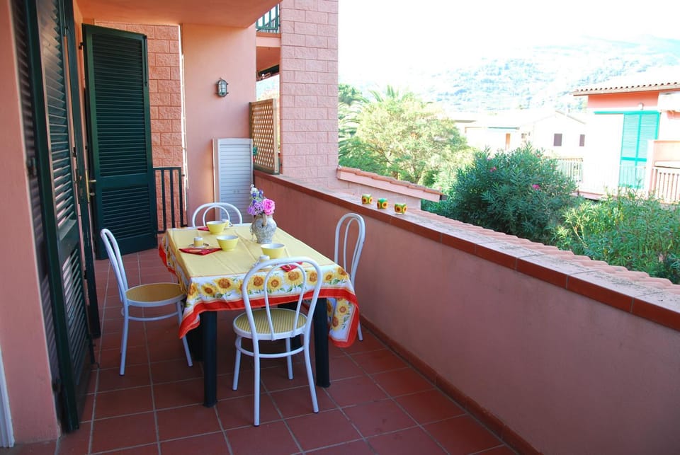 Balcony/Terrace, Dining area
