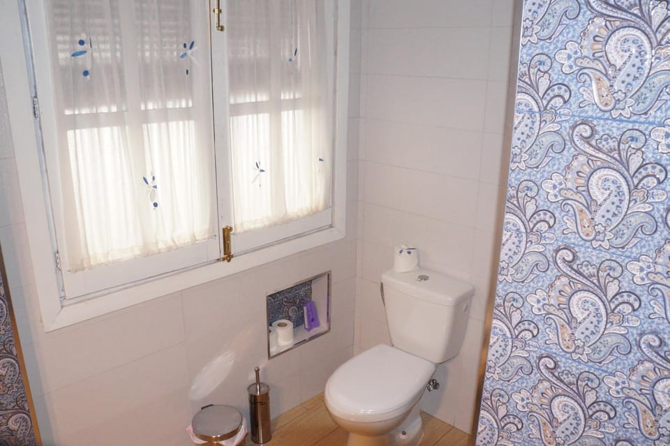 Toilet, Bathroom