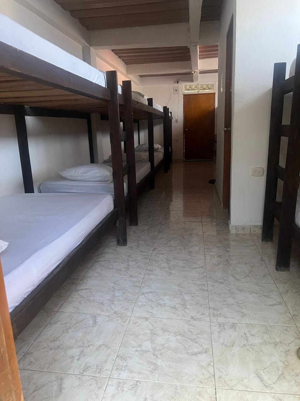 Hostal Kaia Bed and Breakfast in Santa Marta