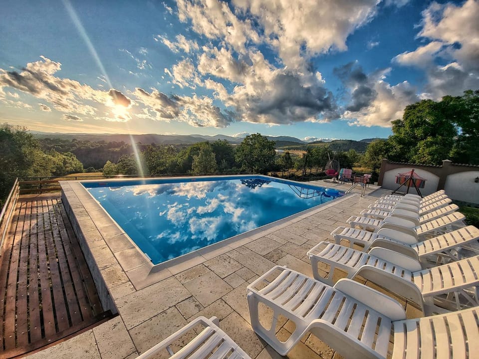 Property building, Swimming pool