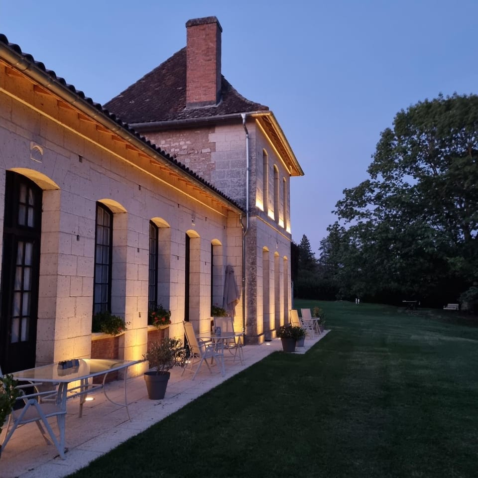 Château Neuf Le Désert Apartment in Occitanie