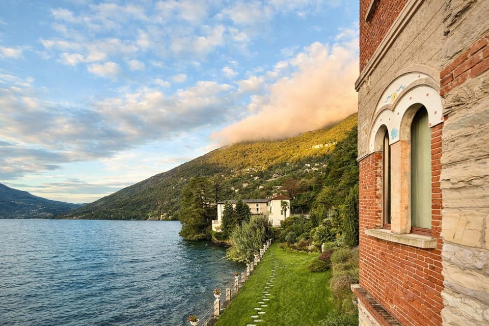 Property building, Day, Natural landscape, Summer, Garden, View (from property/room), View (from property/room), Garden view, Garden view, Lake view, Mountain view, Mountain view