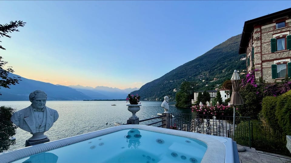 Day, Hot Tub, Lake view, Mountain view
