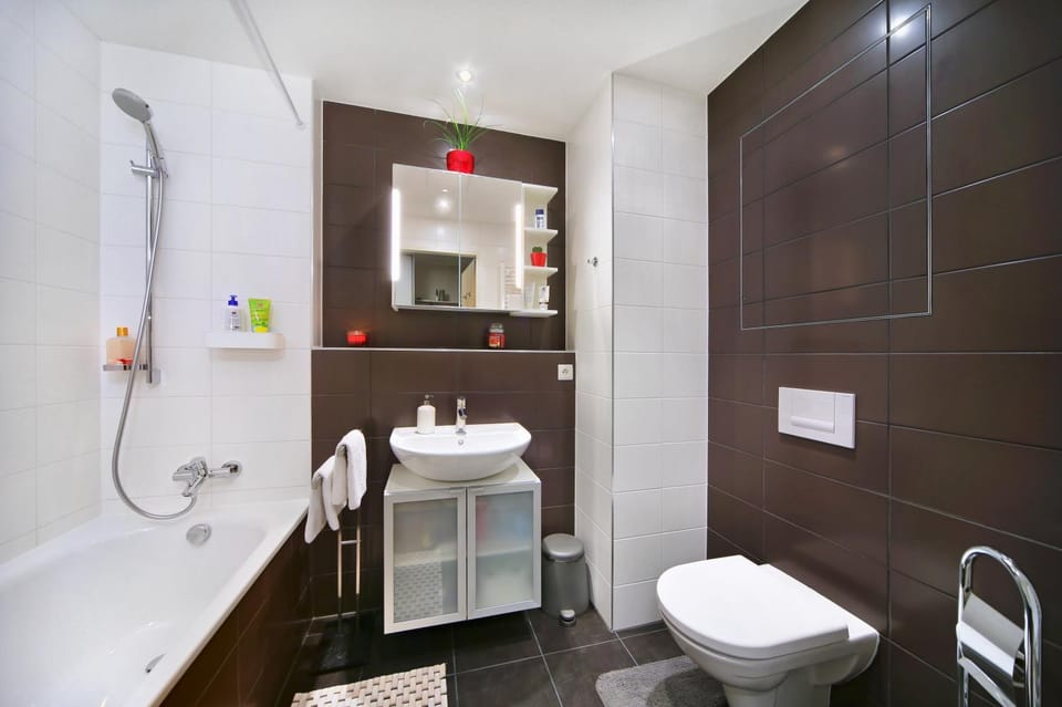 Toilet, Bathroom