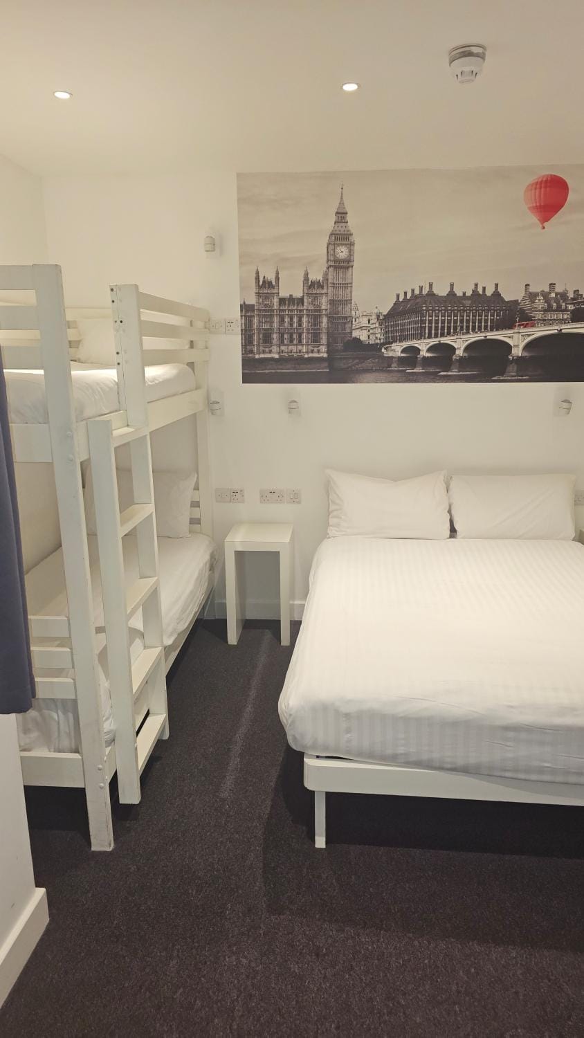 Bed, bunk bed