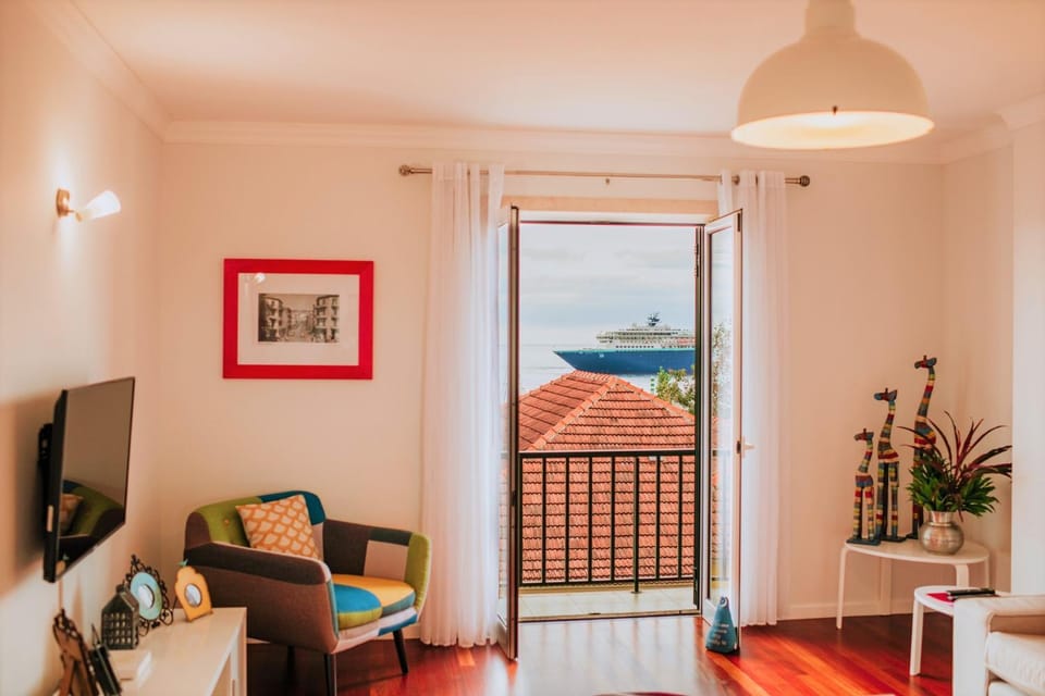 City view, Landmark view, Sea view