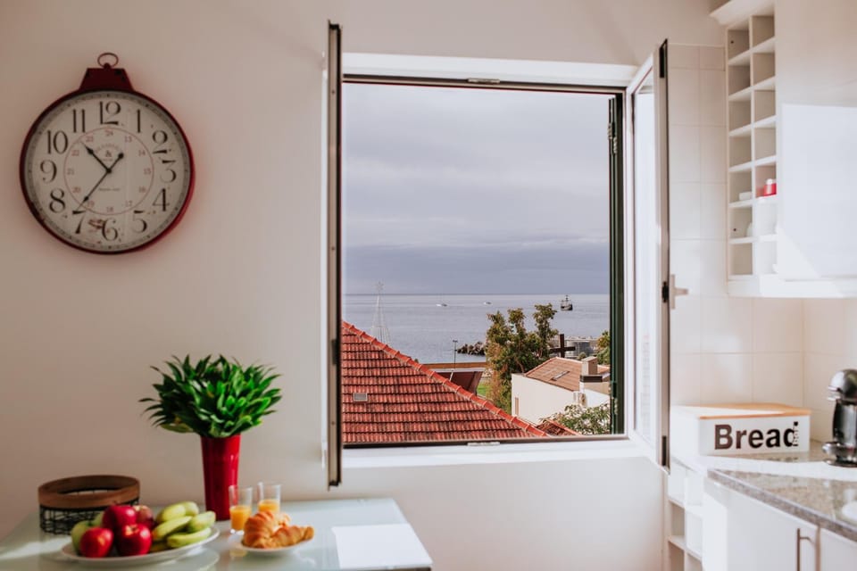 City view, Landmark view, Sea view