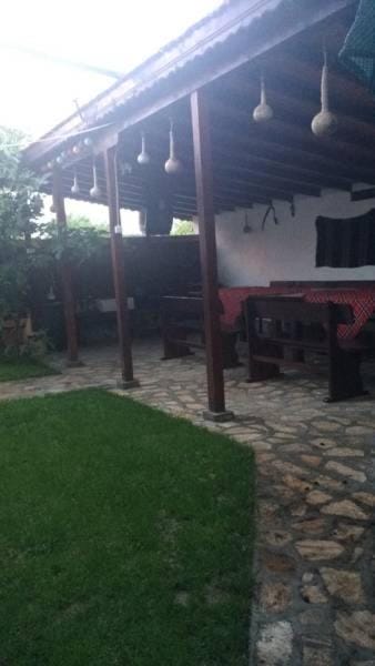 Patio, BBQ facilities
