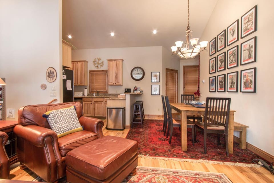 Four Pines Retreat by Ski Country Resorts House in Breckenridge