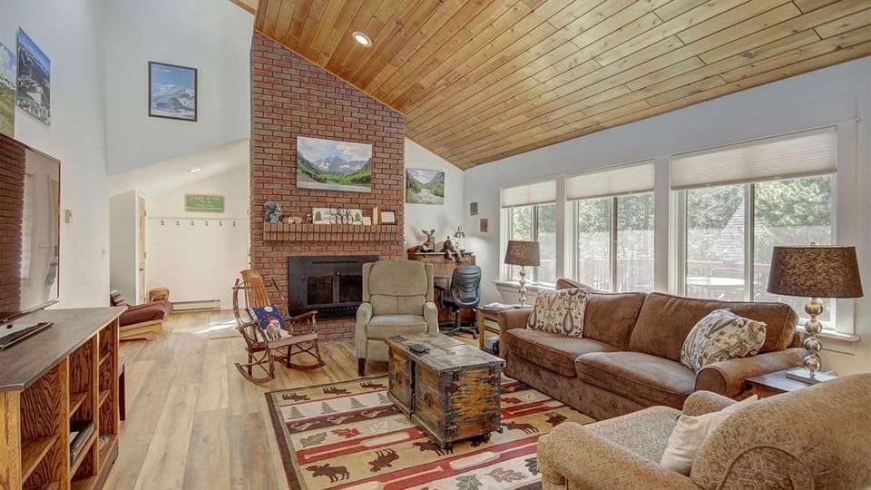 Timber Hill by Ski Country Resorts House in Breckenridge