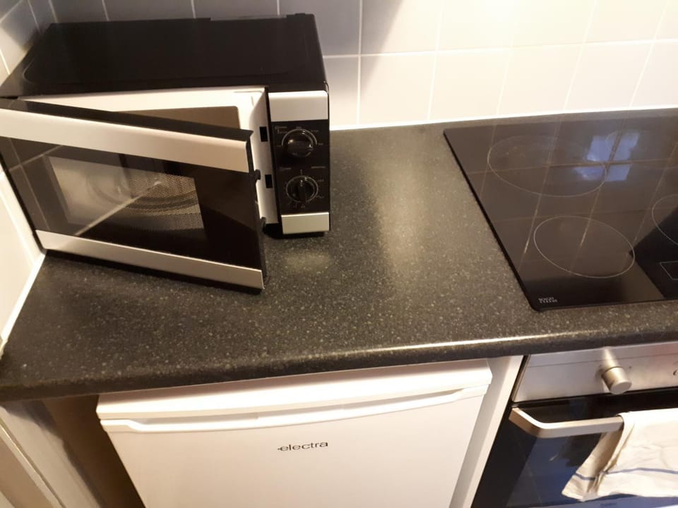 The Willows Apartment in Crawley