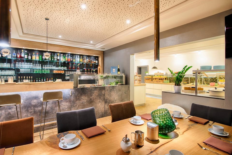 Lounge or bar