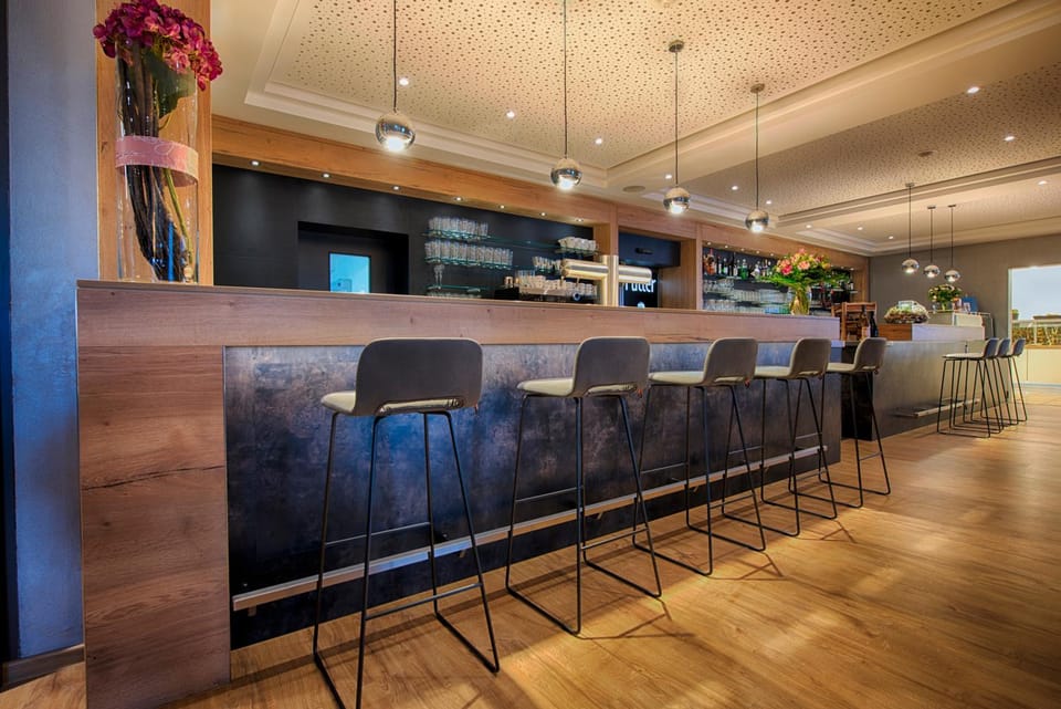 Lounge or bar