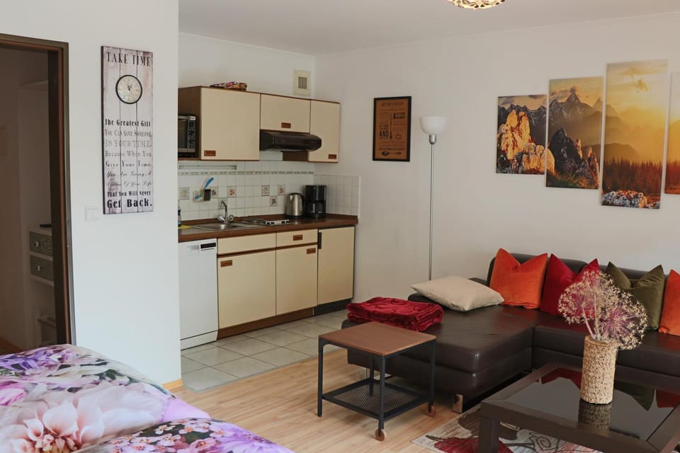 Kitchen or kitchenette, Living room, Seating area