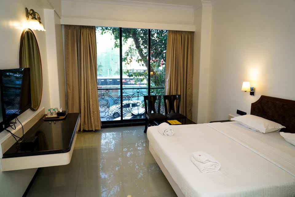 Bed, View (from property/room)