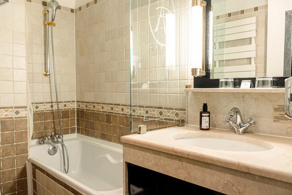 Bathroom, Bath
