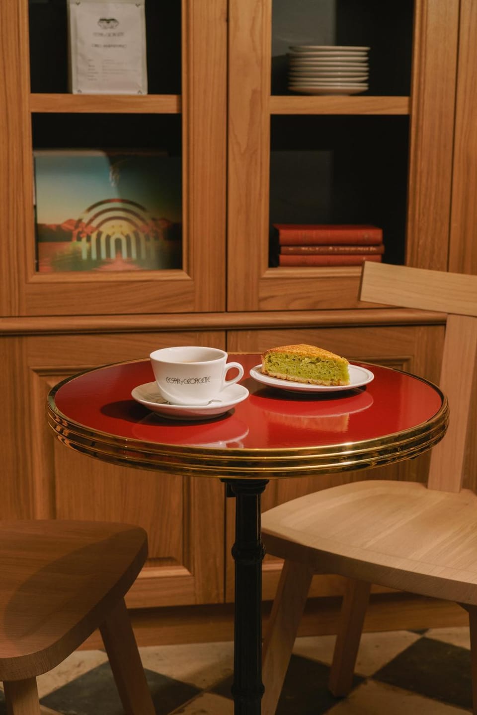 Seating area, Breakfast
