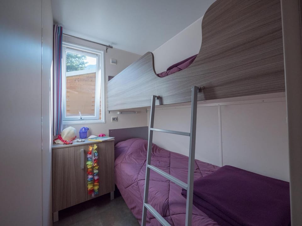 Camping Les Grillons Campground/ 
RV Resort in Provence-Alpes-Côte d'Azur