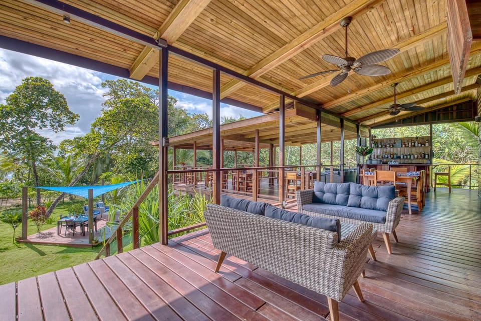 Patio, Living room, Lounge or bar, Seating area