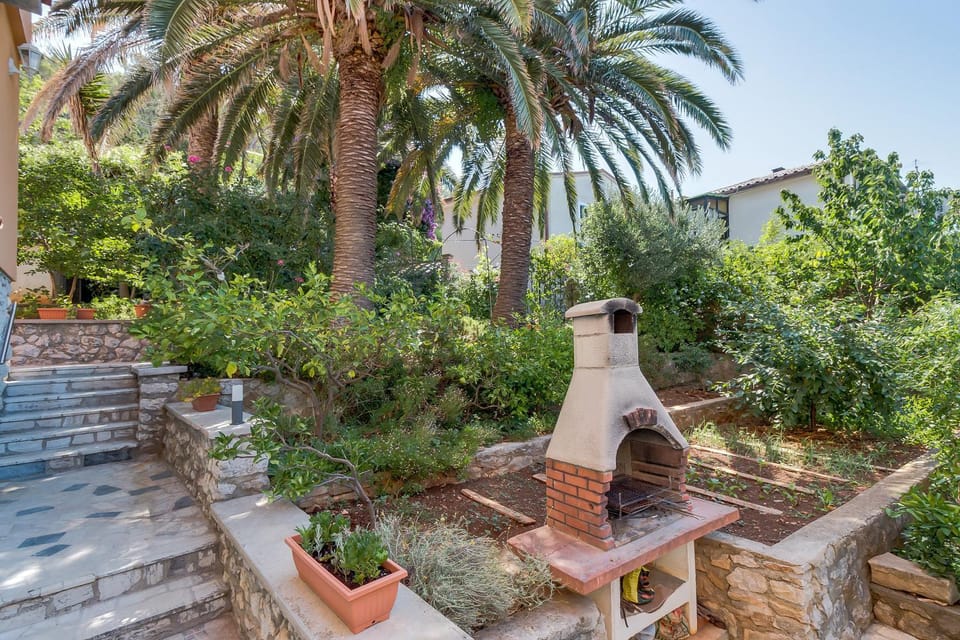 BBQ facilities, Garden