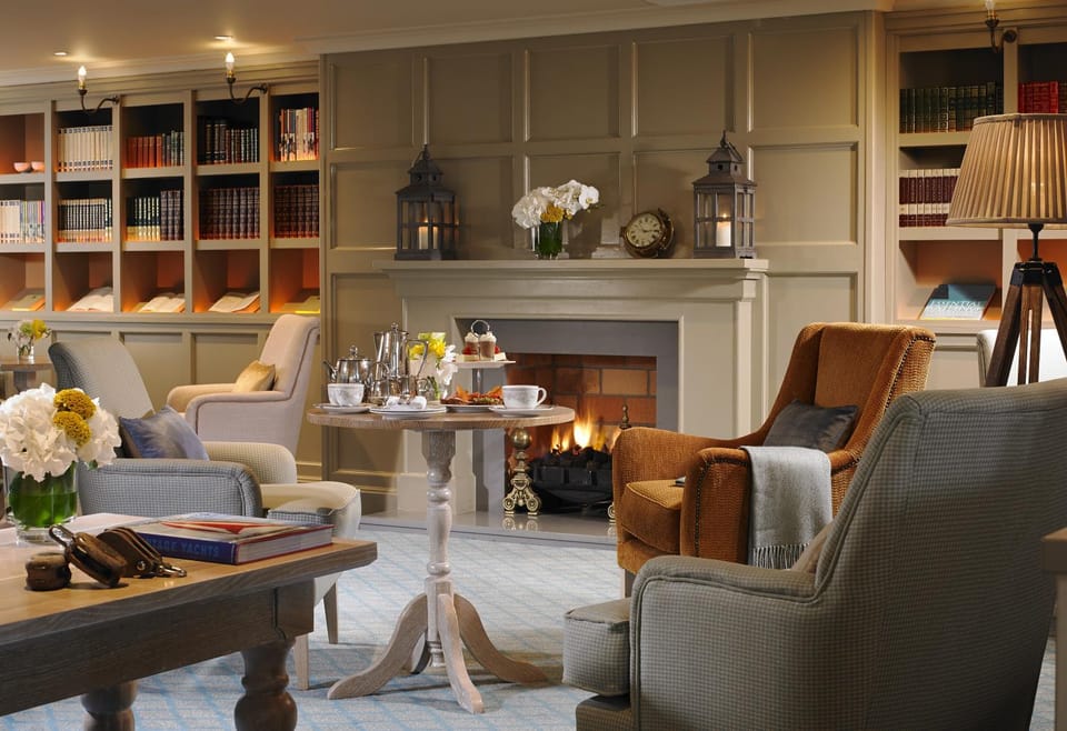 Communal lounge/ TV room