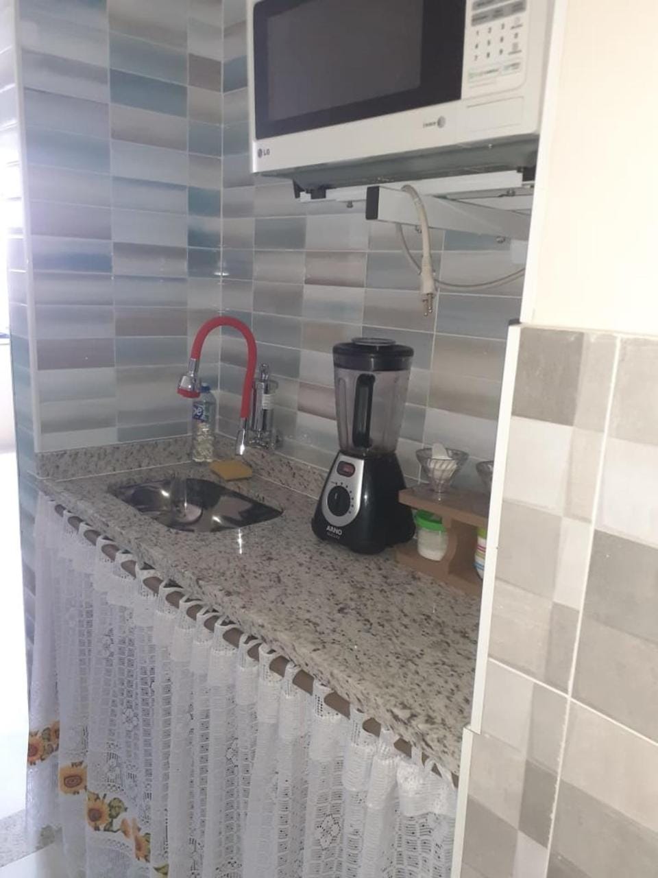 Coffee/tea facilities, Area and facilities