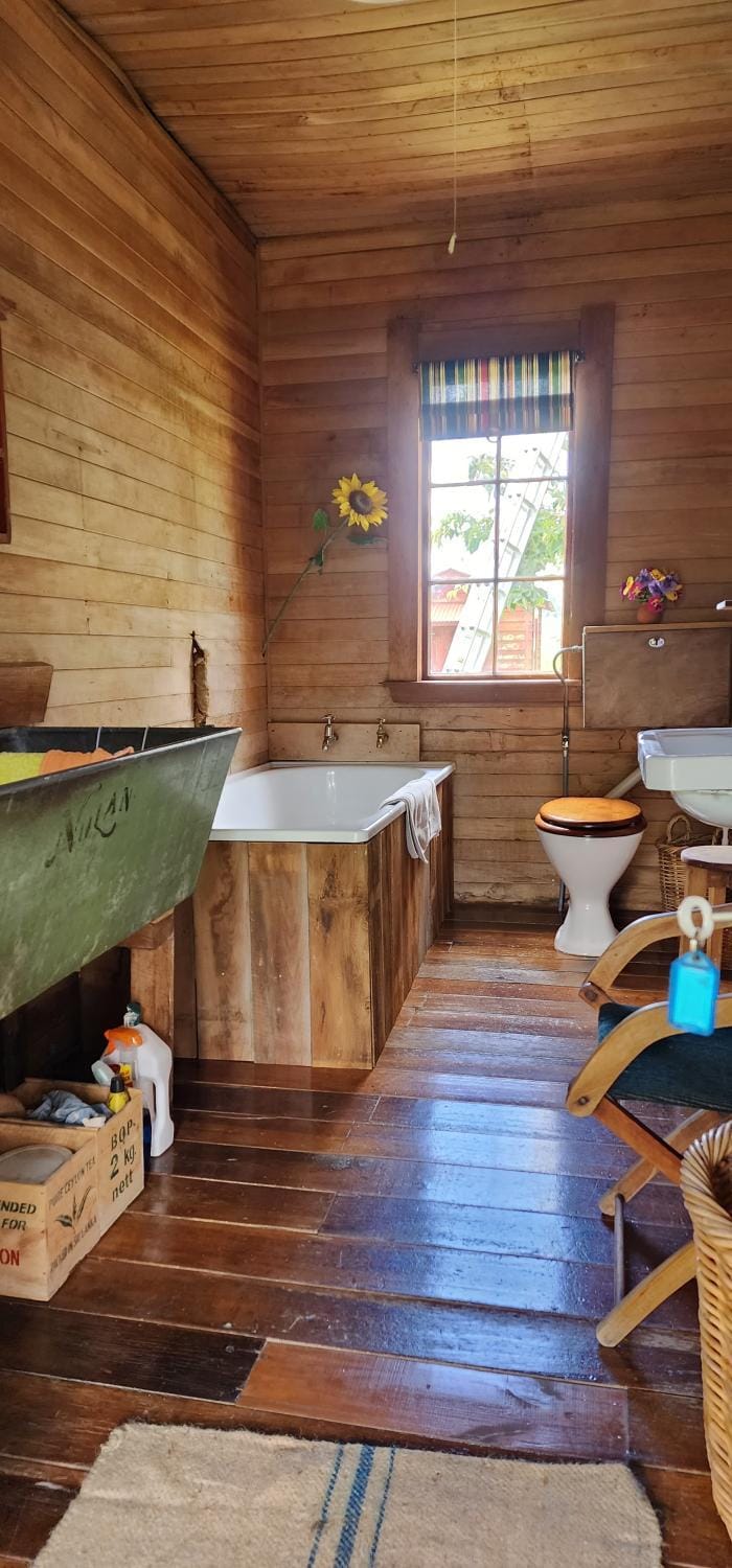 Historic Shearers Quarters Farm Stay in Manawatū-Whanganui, New Zealand