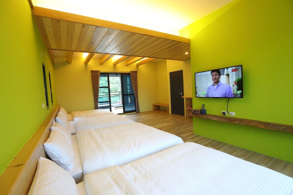 Communal lounge/ TV room, Photo of the whole room