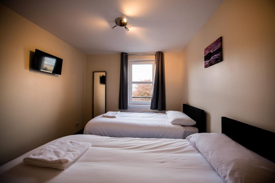 Bank Street Lodge Hotel in Fort William