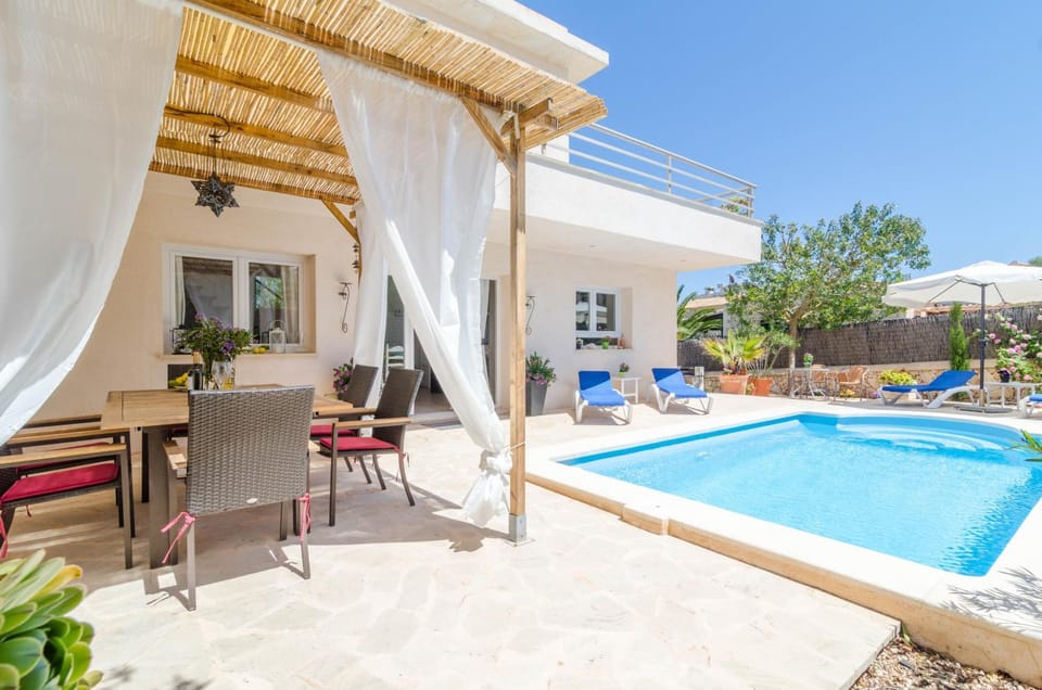 Balcony/Terrace, Swimming pool