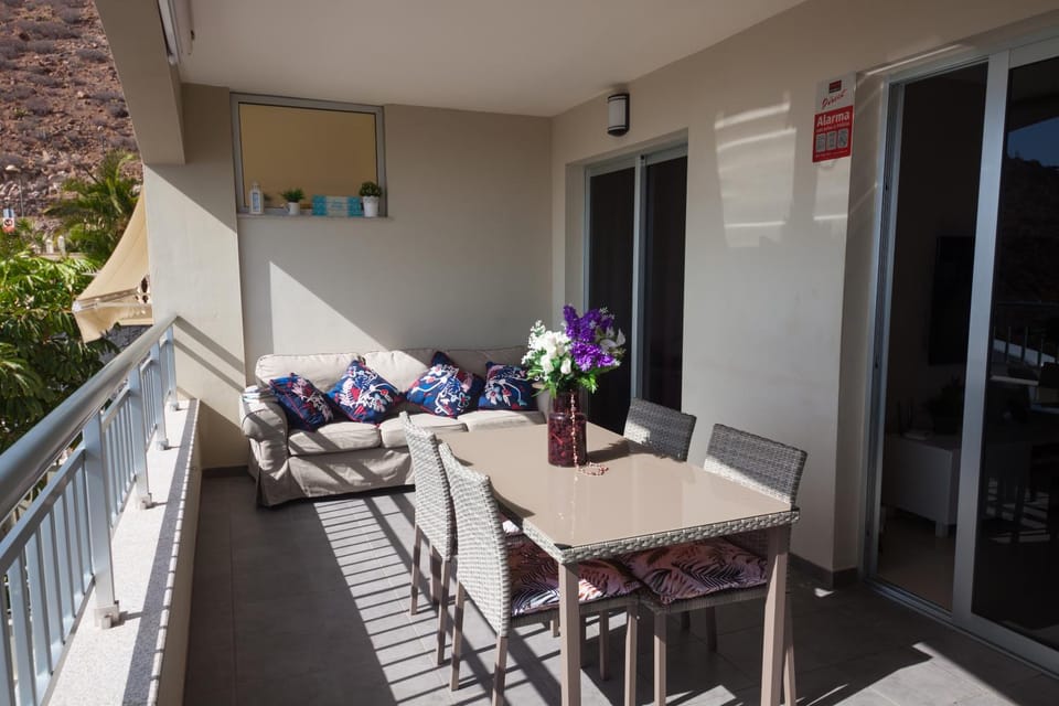 Balcony/Terrace, Balcony/Terrace, Mountain view