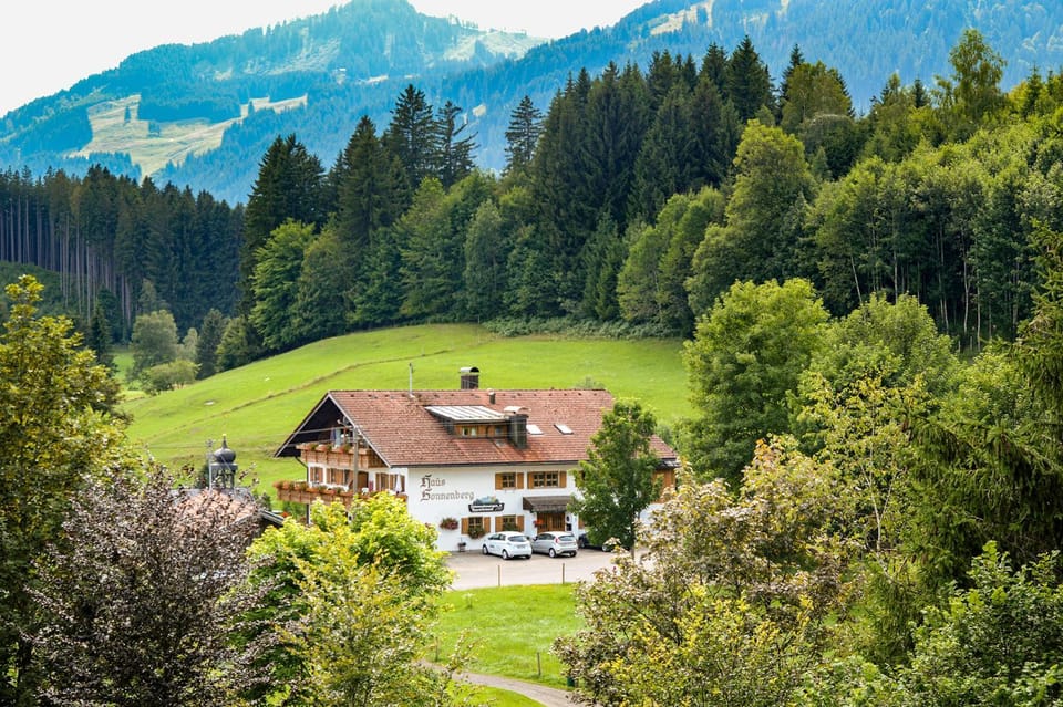 Property building, Natural landscape, Golfcourse, Horse-riding, Skiing, Hiking, Cycling, Garden view, Mountain view