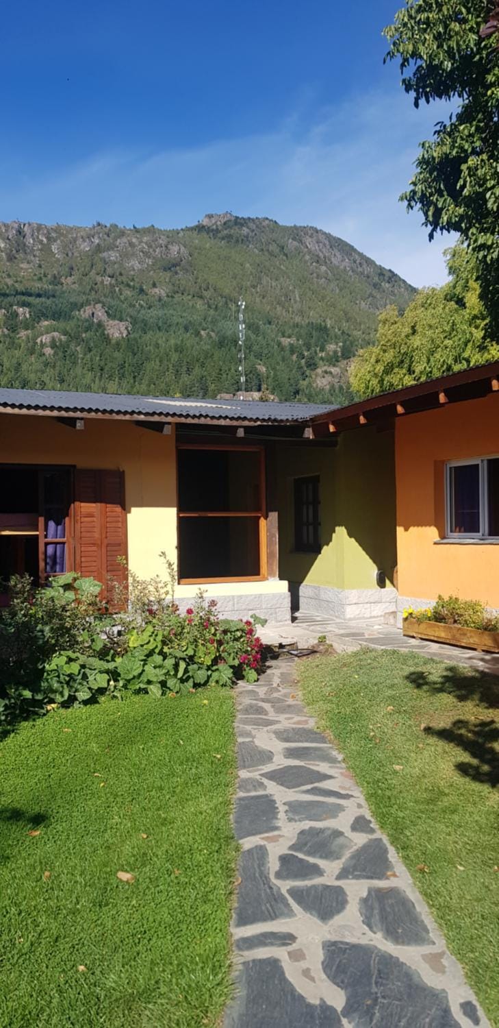 Spring, Day, Garden, Garden view, Mountain view