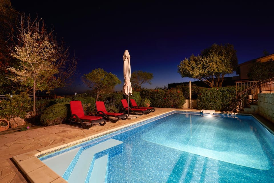 Balcony/Terrace, Pool view, Swimming pool
