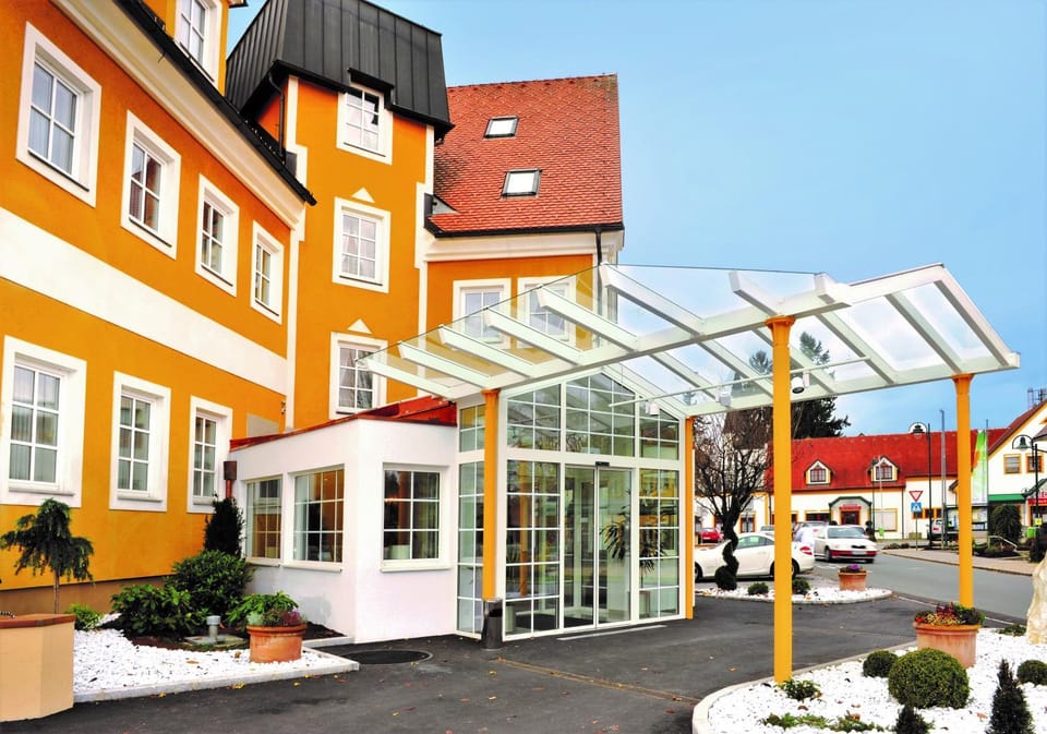 Property building, Street view