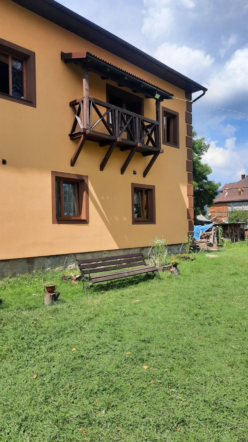 Gostyniy Dvir PetrovSki Bed and Breakfast in Ukraine