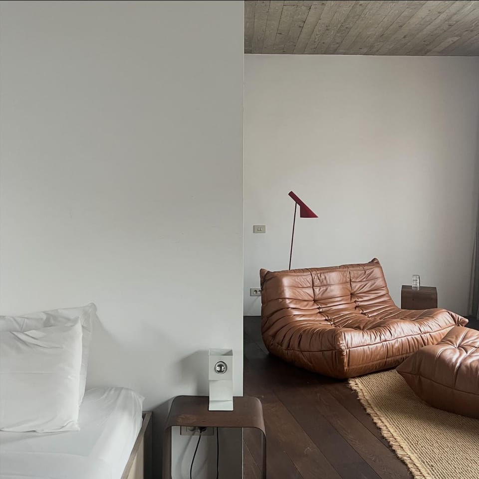 Living room, Seating area, Bedroom