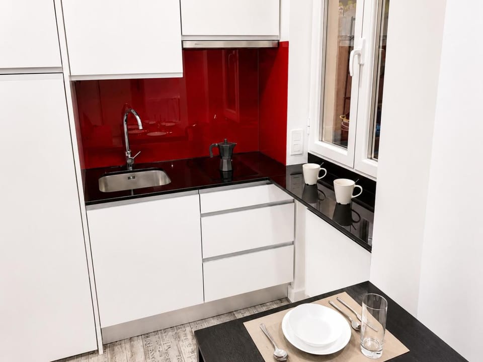 Kitchen or kitchenette