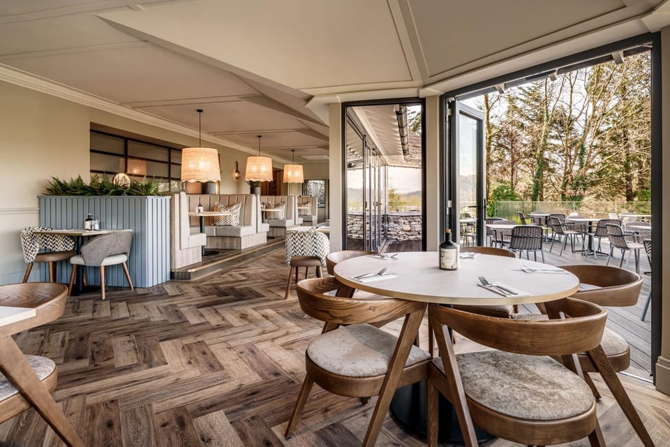 Patio, Restaurant/places to eat, View (from property/room), Balcony/Terrace, Dining area