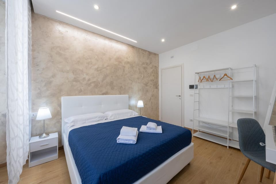 Bed, Photo of the whole room, Bedroom, towels, wardrobe