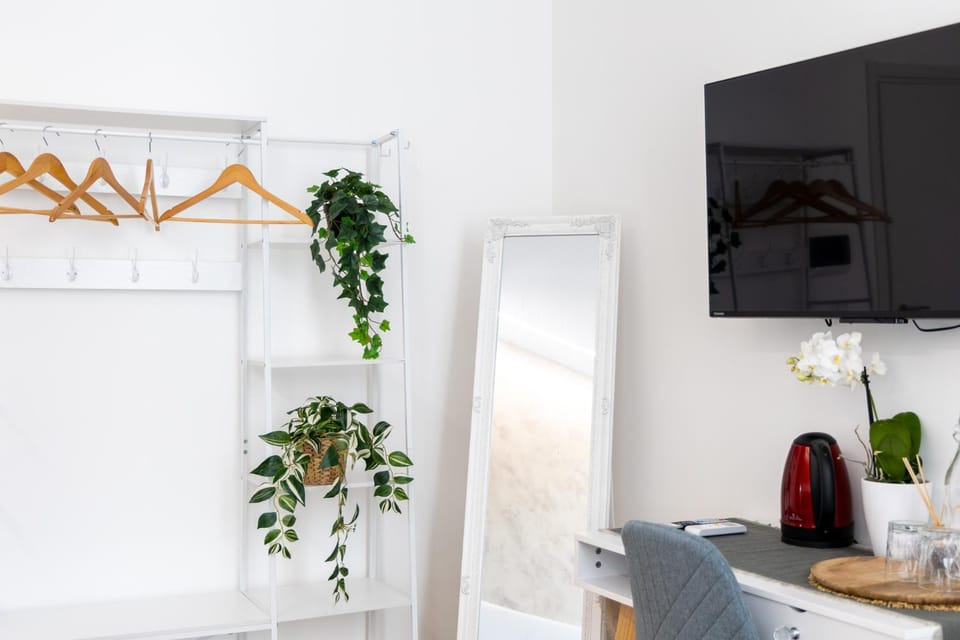 TV and multimedia, wardrobe