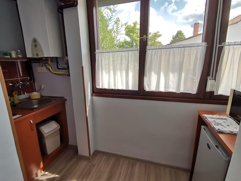 Coffee/tea facilities, Kitchen or kitchenette