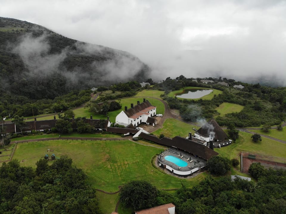 Day, Natural landscape, Bird's eye view, View (from property/room), Mountain view, Pool view, Swimming pool