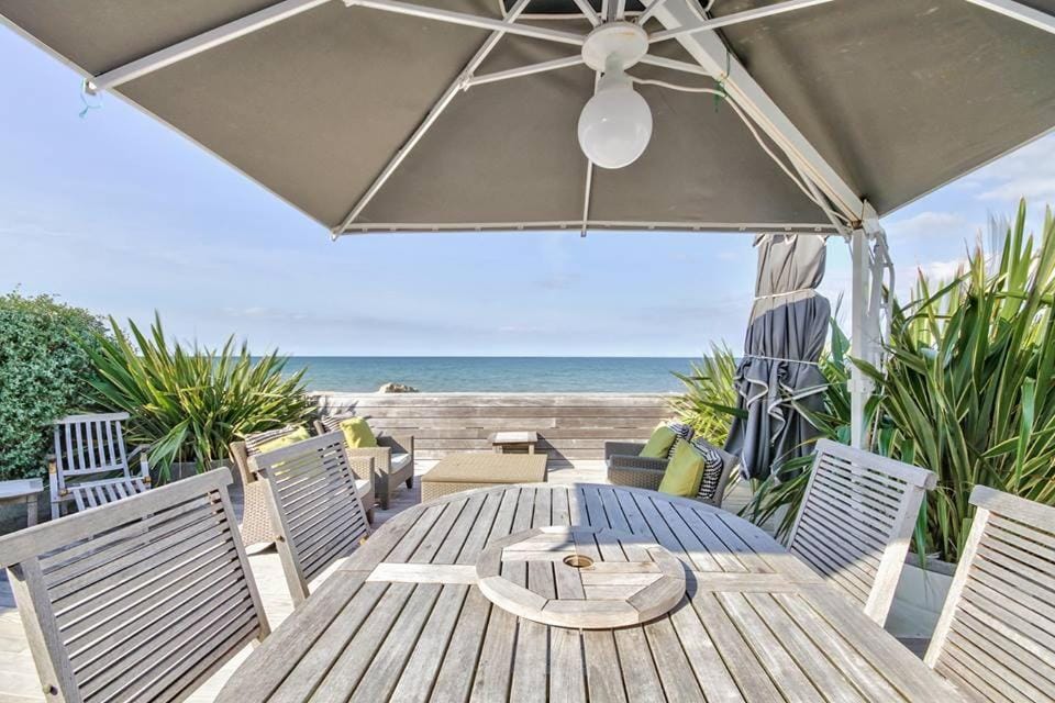 Property building, Balcony/Terrace