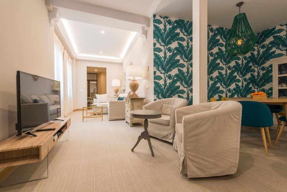 Luxe Carlos Cañal Apartment in Seville