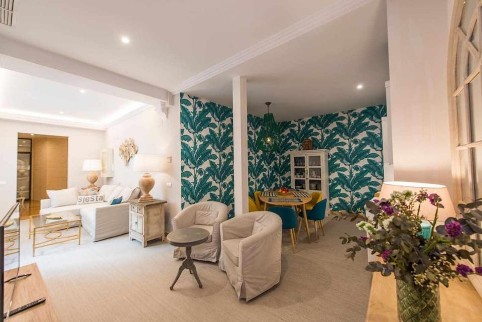 Luxe Carlos Cañal Apartment in Seville