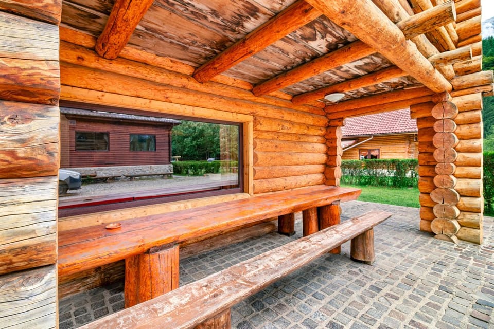 Resort 7 Crai - Cabana Craiul Crailor Bed and Breakfast in Brașov County