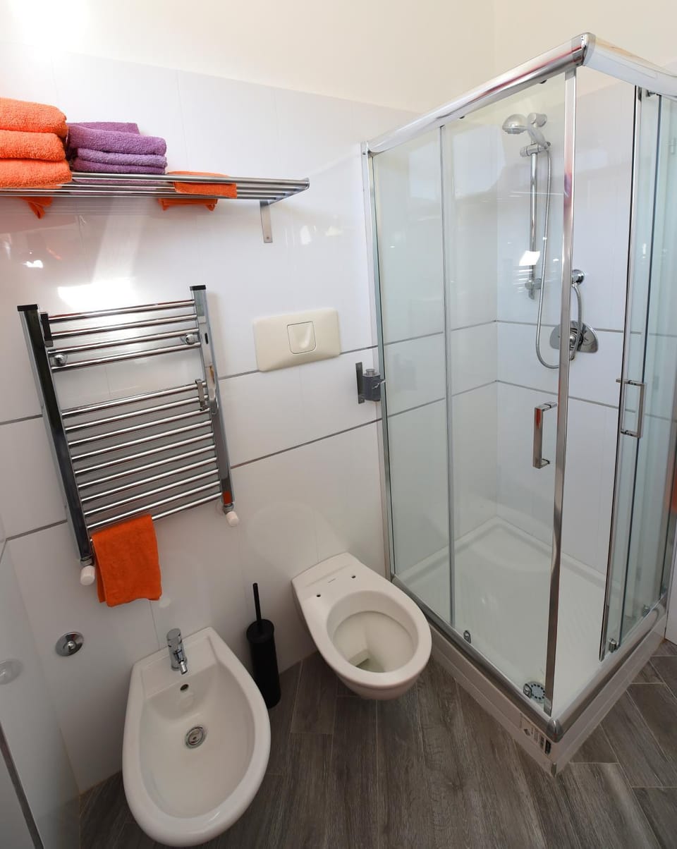 Shower, Bathroom